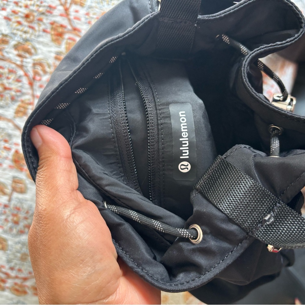 lululemon athletica Black Crossbody Drawstring Bucket Bag - Picture 6 of 6